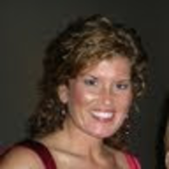 Meet your Posher, Dee - Picture 1 of 1